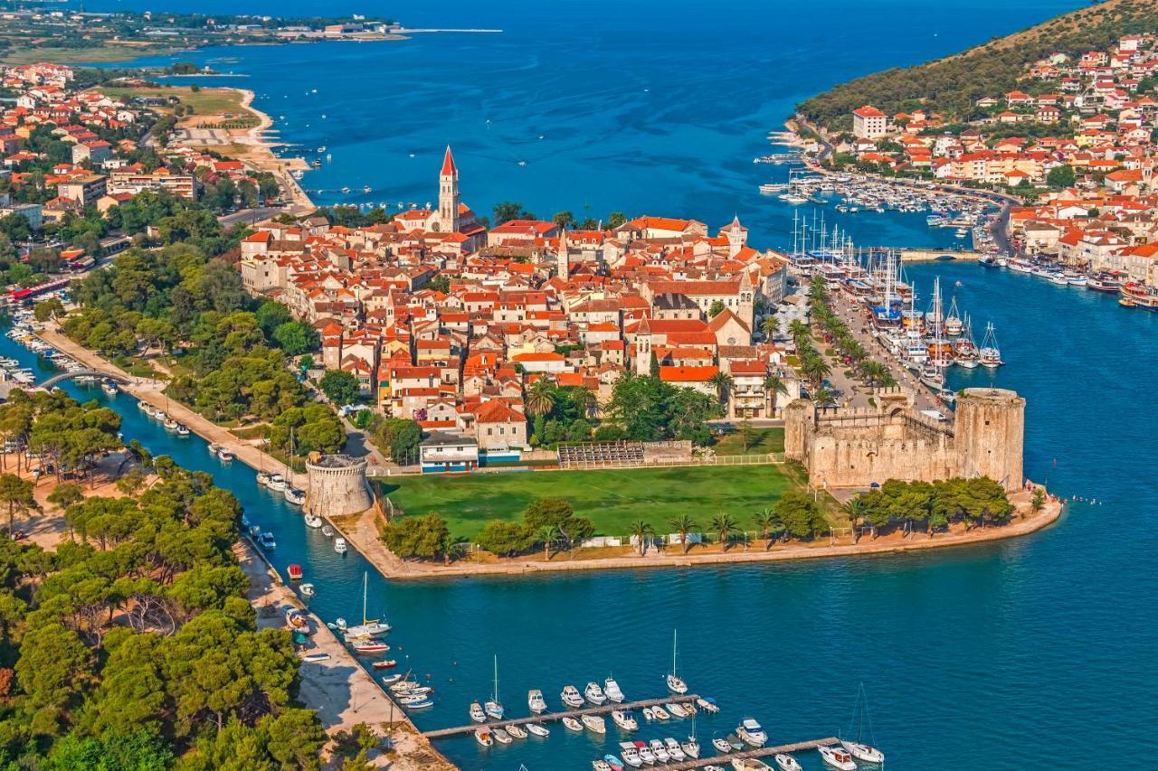 Smuketa In Trogir Haus Fuer 4 Personen 빌라 외부 사진