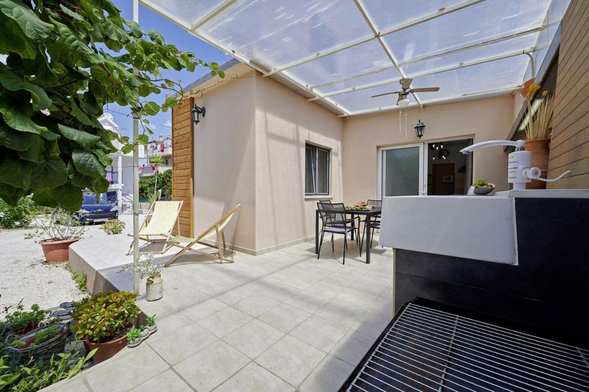 Smuketa In Trogir Haus Fuer 4 Personen 빌라 외부 사진