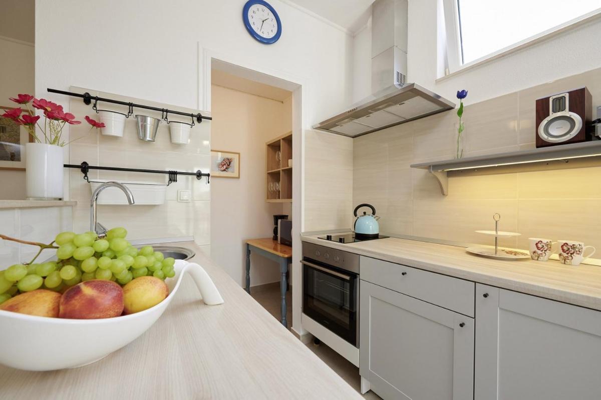 Smuketa In Trogir Haus Fuer 4 Personen 빌라 외부 사진