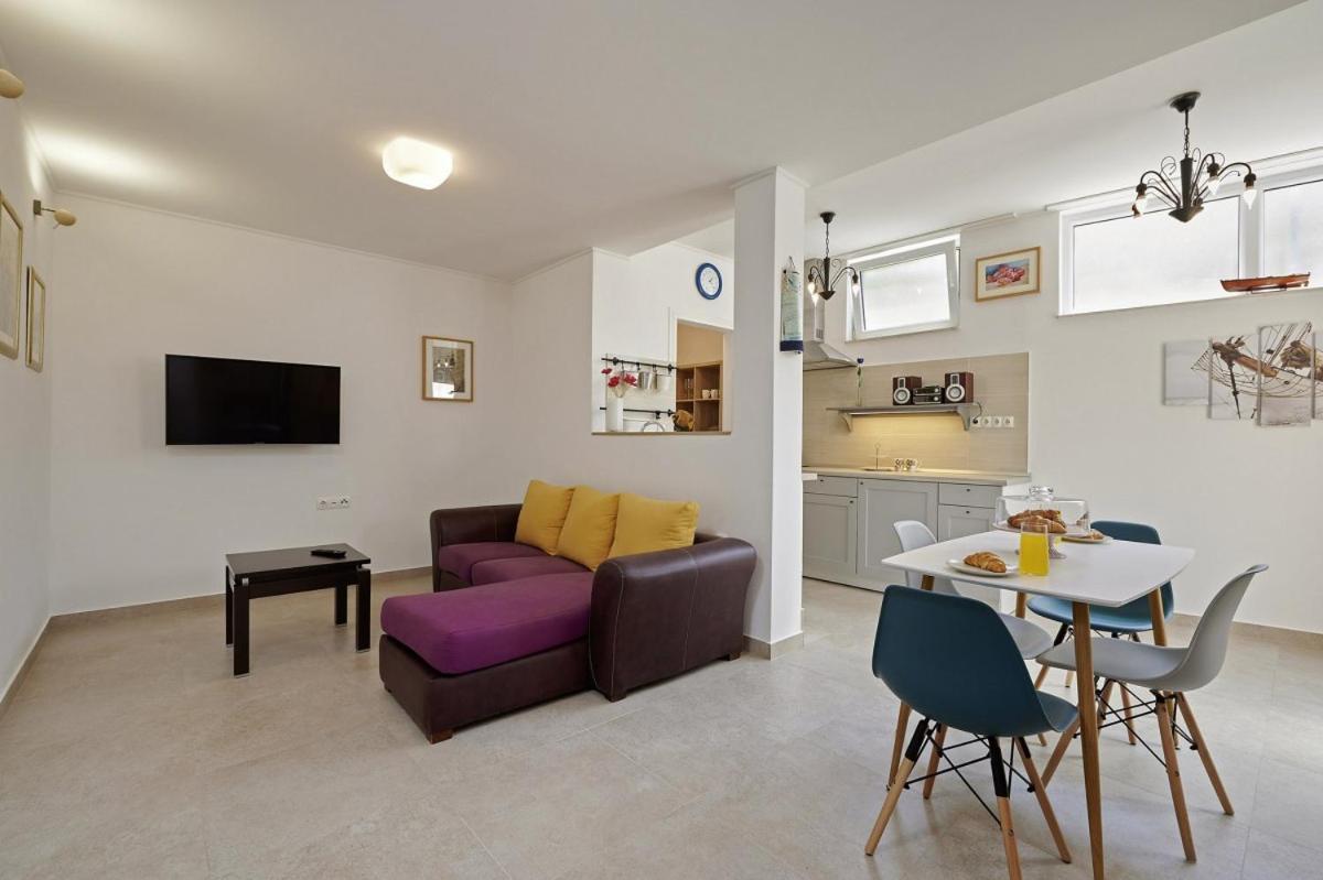 Smuketa In Trogir Haus Fuer 4 Personen 빌라 외부 사진