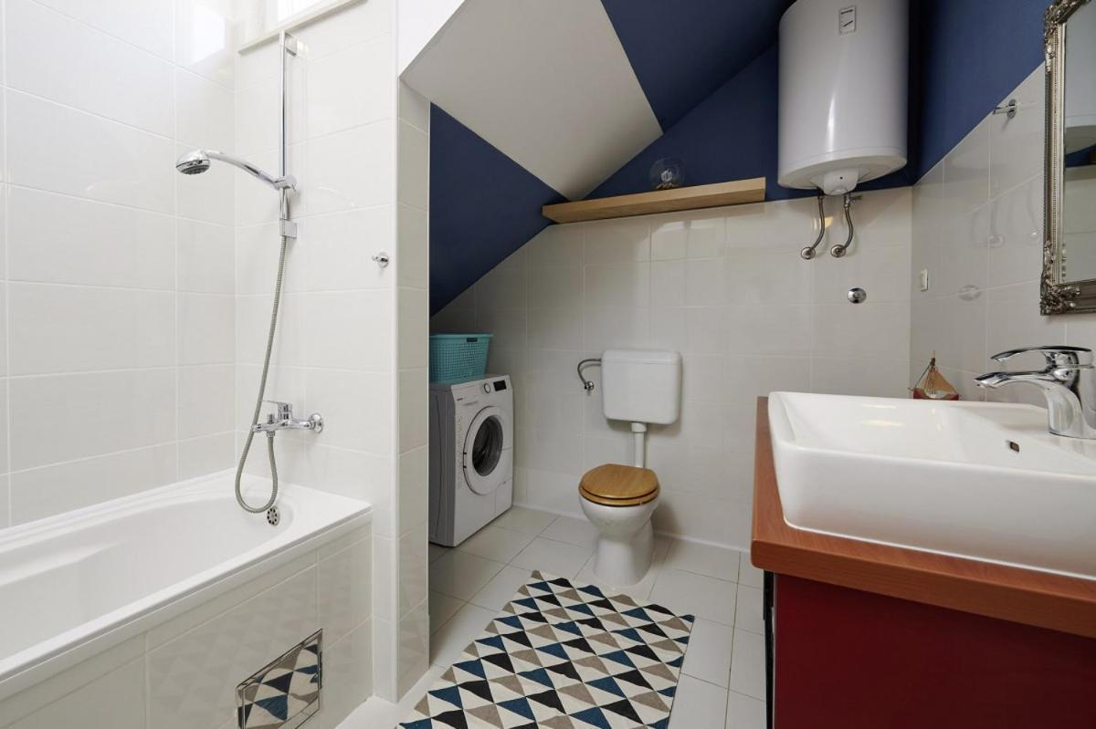 Smuketa In Trogir Haus Fuer 4 Personen 빌라 외부 사진